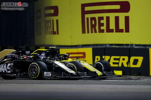 Romain Grosjean (5): Obwohl der Plan bereits ad acta gelegt war, fuhr Grosjean wieder mit der Melbourne-Spec. Damit machte er gegen Magnussen keinen Stich. Und er leistete sich zumindest einen vermeidbaren Fehler, als er Russell in einer Rechtskurve so unglücklich anschubste, dass dieser in der Mauer landete. Foto zur News: Romain Grosjean (5): Obwohl der Plan bereits ad acta gelegt war, fuhr Grosjean wieder mit der Melbourne-Spec. Damit machte er gegen Magnussen keinen Stich. Und er leistete sich zumindest einen vermeidbaren Fehler, als er Russell in einer Rechtskurve so unglücklich anschubste, dass dieser in der Mauer landete.