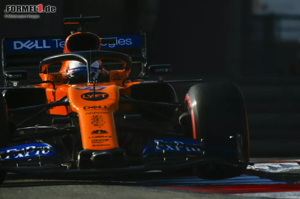 Carlos Sainz (1): Es ist vielleicht ein bisschen gewagt, ihn zur Nummer 1 des Wochenendes zu küren. Aber zumindest gehört er für uns zur Liga der Topfahrer. Vielleicht noch nicht auf lange Sicht gesehen. Doch es ist kein Zufall, dass er in der WM "Best of the Rest" ist. Foto zur News: Carlos Sainz (1): Es ist vielleicht ein bisschen gewagt, ihn zur Nummer 1 des Wochenendes zu küren. Aber zumindest gehört er für uns zur Liga der Topfahrer. Vielleicht noch nicht auf lange Sicht gesehen. Doch es ist kein Zufall, dass er in der WM "Best of the Rest" ist.