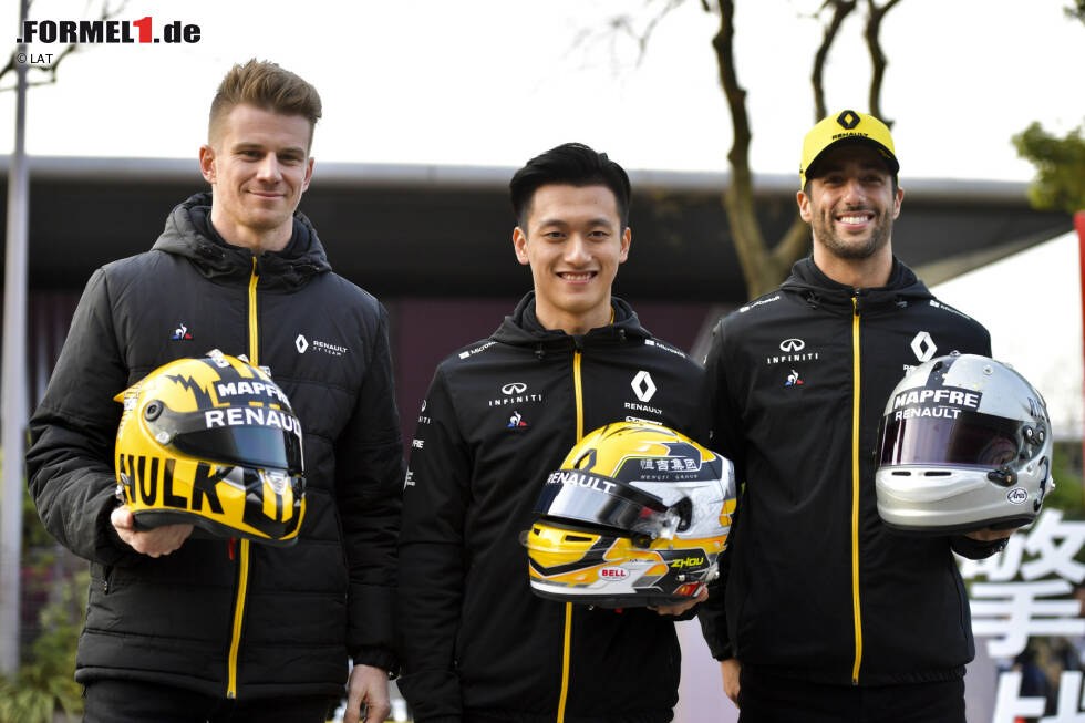 Foto zur News: Die Formel-1-Piloten haben sich für das 1.000. Rennen im Rahmen der Formel-1-Weltmeisterschaft etwas ganz Besonderes einfallen lassen. Einige von ihnen fahren in China mit einem speziellen Helmdesign ...