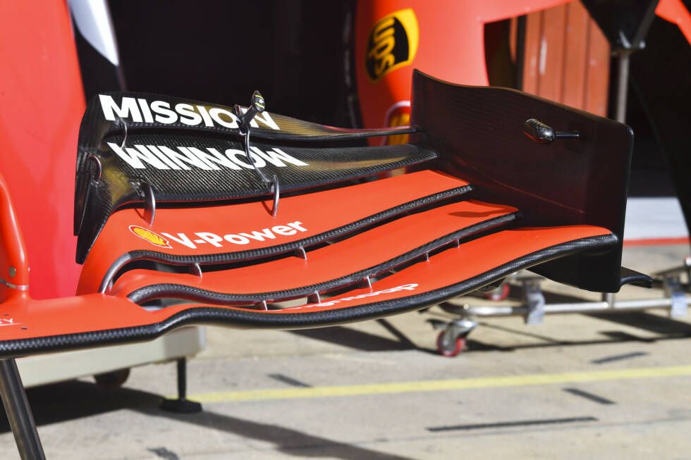 Foto zur News: Ferrari SF90: Frontflügel