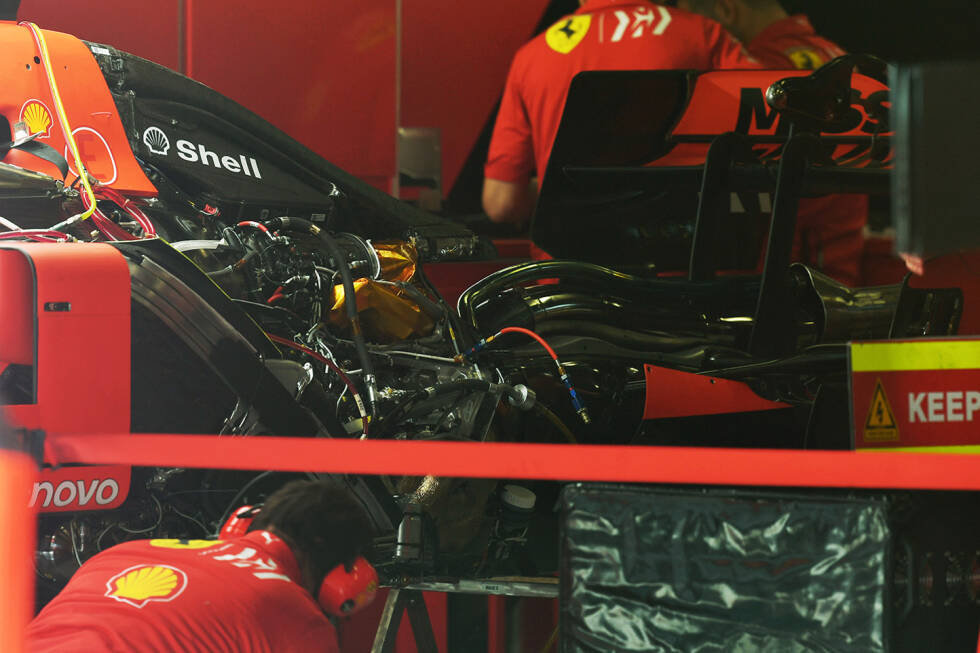 Foto zur News: Ferrari SF90: Motorinstallation