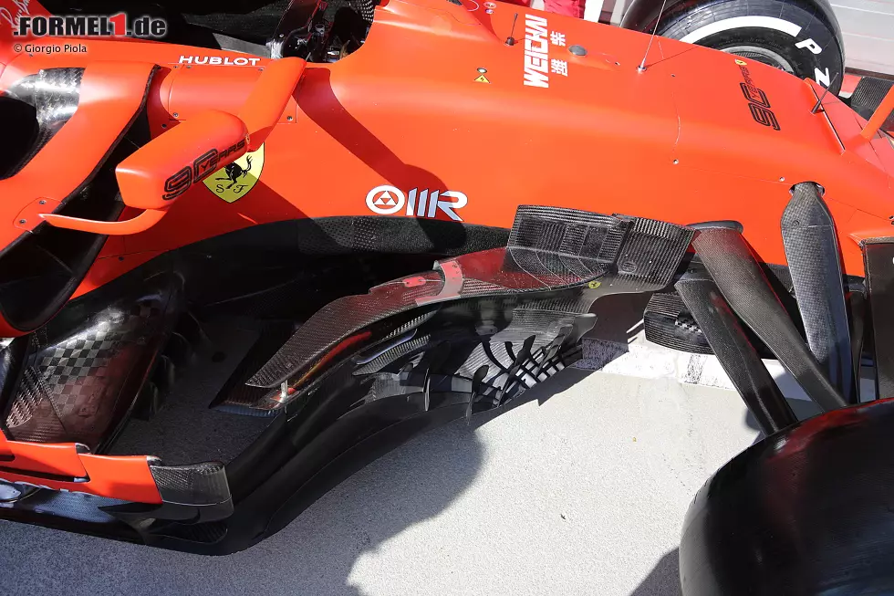 Foto zur News: Ferrari SF90: Windabweiser