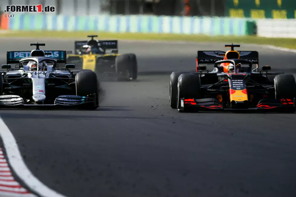 Max Verstappen (1): Erste Pole-Position der Karriere, dazu Hamilton am Sonntag auf der Strecke bezwungen. Dass der Brite doch noch vorbeikam, hatte er nur der Strategie zu verdanken. Verstappen ahnte im Cockpit schon, dass ihn das das Rennen kosten würde. Da war es aber schon zu spät. Hätte selbst nicht mehr machen können. Foto zur News: Max Verstappen (1): Erste Pole-Position der Karriere, dazu Hamilton am Sonntag auf der Strecke bezwungen. Dass der Brite doch noch vorbeikam, hatte er nur der Strategie zu verdanken. Verstappen ahnte im Cockpit schon, dass ihn das das Rennen kosten würde. Da war es aber schon zu spät. Hätte selbst nicht mehr machen können.