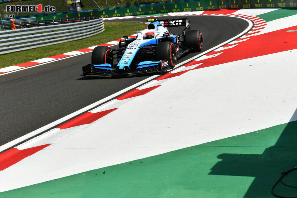 Robert Kubica (5): Letzter Platz in Qualifying und Rennen ist im Williams eigentlich nichts Besonderes - beziehungsweise nicht besonders schlecht. Doch Russell hat gezeigt, dass in Ungarn ausnahmsweise mehr im Williams steckte. Das hat Kubica aber nicht umsetzen können. 1,3 Sekunden fehlten im Quali auf den Teamkollegen. Nicht akzeptabel. Robert Kubica (5): Letzter Platz in Qualifying und Rennen ist im Williams eigentlich nichts Besonderes - beziehungsweise nicht besonders schlecht. Doch Russell hat gezeigt, dass in Ungarn ausnahmsweise mehr im Williams steckte. Das hat Kubica aber nicht umsetzen können. 1,3 Sekunden fehlten im Quali auf den Teamkollegen. Nicht akzeptabel.