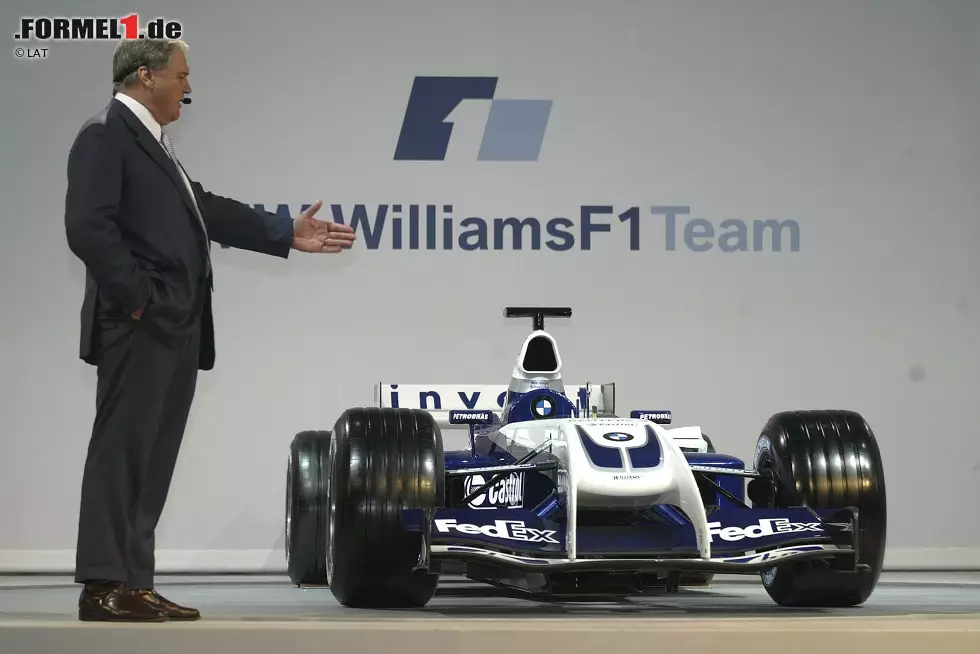 Der FW26 ist der vielleicht hässlichste Williams der Formel-1-Geschichte. Die "Hammerhai"-Nase hat sich Designerin Antonia Terzi einfallen lassen. Sie wird wegen Erfolglosigkeit gefeuert. Foto zur News: Der FW26 ist der vielleicht hässlichste Williams der Formel-1-Geschichte. Die "Hammerhai"-Nase hat sich Designerin Antonia Terzi einfallen lassen. Sie wird wegen Erfolglosigkeit gefeuert.