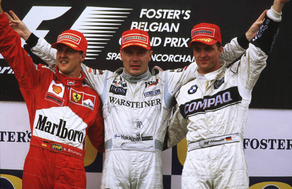 Foto zur News: Die Teams: Nur noch drei Rennställe sind auch heute noch unter demselben Namen in der Formel 1 vertreten wie im Jahr 2000. Ferrari, McLaren und Williams, wobei die letzten zwei mittlerweile neue Eigentümer haben. Auch der Name Sauber ist noch nicht ganz verschwunden. Fünf weitere Teams existieren unter anderem Namen.