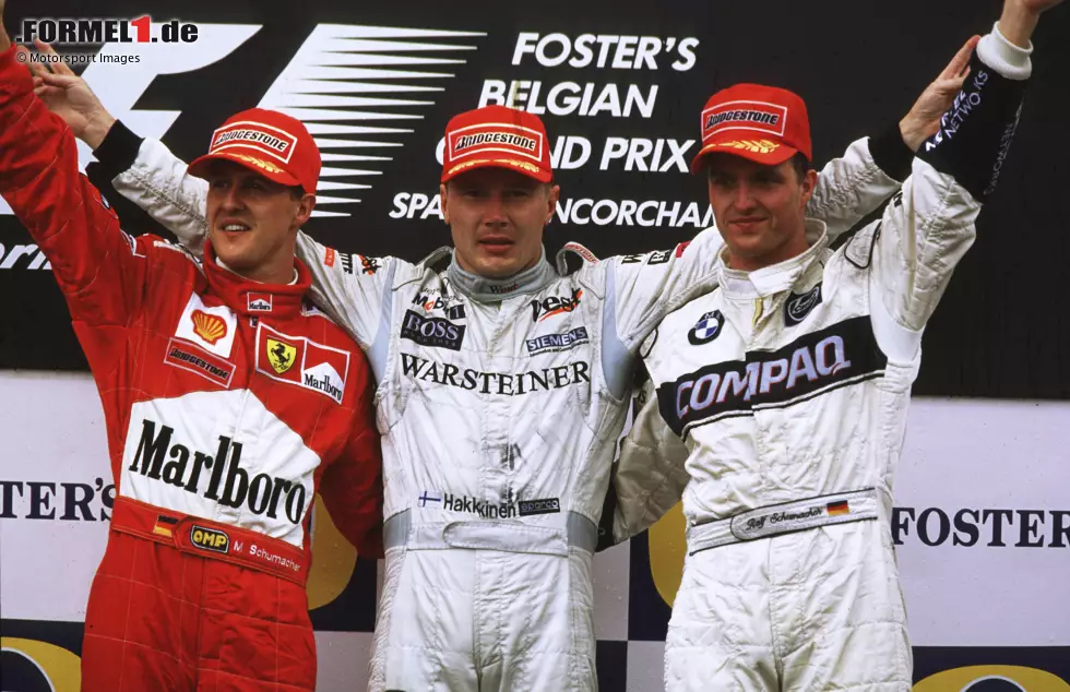 Foto zur News: Die Teams: Nur noch drei Rennställe sind auch heute noch unter demselben Namen in der Formel 1 vertreten wie im Jahr 2000. Ferrari, McLaren und Williams, wobei die letzten zwei mittlerweile neue Eigentümer haben. Auch der Name Sauber ist noch nicht ganz verschwunden. Fünf weitere Teams existieren unter anderem Namen.