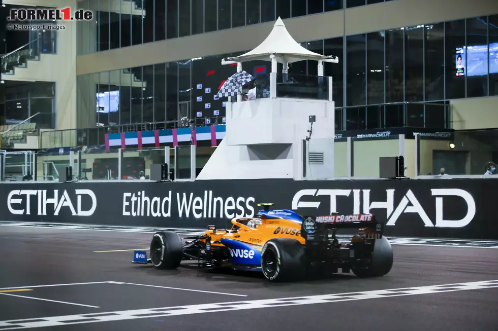Lando Norris (1): Das gewisse Extra, das uns bei Sainz fehlte, hat sein Teamkollege im Qualifying mit einer Bombenrunde in Q3 gezeigt. P4 und dabei sogar einen Red Bull geschlagen, mehr war nicht drin. Im Rennen dann zwar chancenlos gegen Albon, aber mehr als P5 kann man im McLaren auch nicht erwarten. Top! Foto zur News: Lando Norris (1): Das gewisse Extra, das uns bei Sainz fehlte, hat sein Teamkollege im Qualifying mit einer Bombenrunde in Q3 gezeigt. P4 und dabei sogar einen Red Bull geschlagen, mehr war nicht drin. Im Rennen dann zwar chancenlos gegen Albon, aber mehr als P5 kann man im McLaren auch nicht erwarten. Top!
