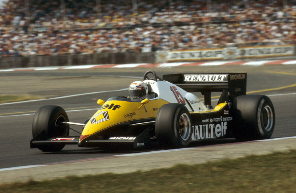Foto zur News: 1983: Alain Prost (Renault) statt Nelson Piquet (Brabham) - Und noch einmal der &quot;Professor&quot;. Ein Jahr zuvor hätte es beim Finale in Hockenheim einen Dreikampf um den Titel zwischen Prost (39 Punkte), Piquet (33) und Patrick Tambay (31) im Ferrari gegeben. Weil die anderen beiden ausfallen, hätte Prost P4 locker zum Titel gereicht.