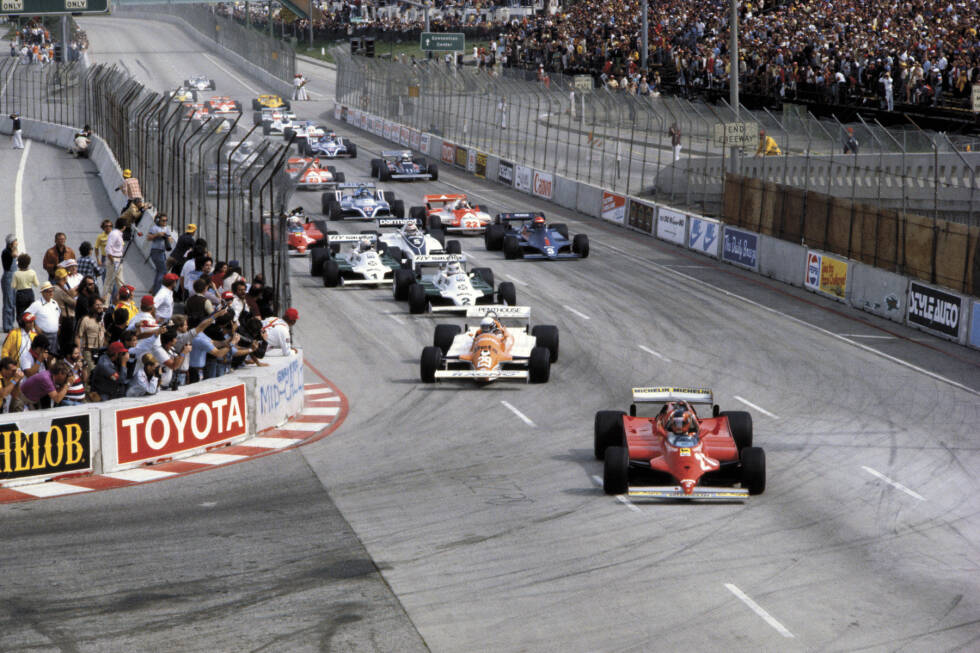 Foto zur News: Long Beach (1981) - Insgesamt dreimal findet ein Formel-1-Auftakt in den USA statt. Die Premiere gibt es 1981 in Long Beach, wo die Königsklasse zwischen 1976 und 1983 insgesamt achtmal gastiert. Den Auftakt 1981 gewinnt Alan Jones, zwei Jahre später fährt die Formel 1 letztmalig dort.