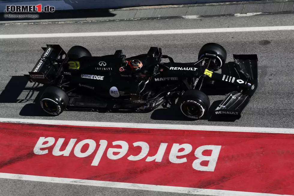 ... kommt Ocon zunächst nicht über einzelne Tests im R.S.20 hinaus und muss länger als gedacht auf sein Comeback als Vollzeit-Fahrer warten. Foto zur News: ... kommt Ocon zunächst nicht über einzelne Tests im R.S.20 hinaus und muss länger als gedacht auf sein Comeback als Vollzeit-Fahrer warten.