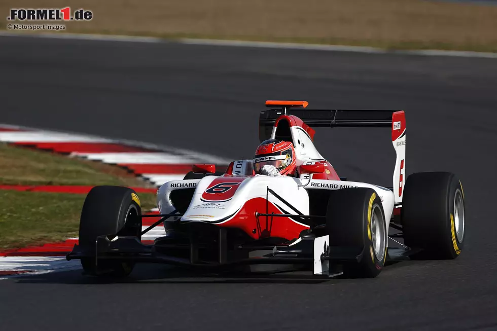 ... tut sich für Ocon eine neue Chance auf: Er startet 2015 in der GP3-Serie und damit im Rahmenprogramm der Formel 1. Gleich im ersten Rennen ... Foto zur News: ... tut sich für Ocon eine neue Chance auf: Er startet 2015 in der GP3-Serie und damit im Rahmenprogramm der Formel 1. Gleich im ersten Rennen ...