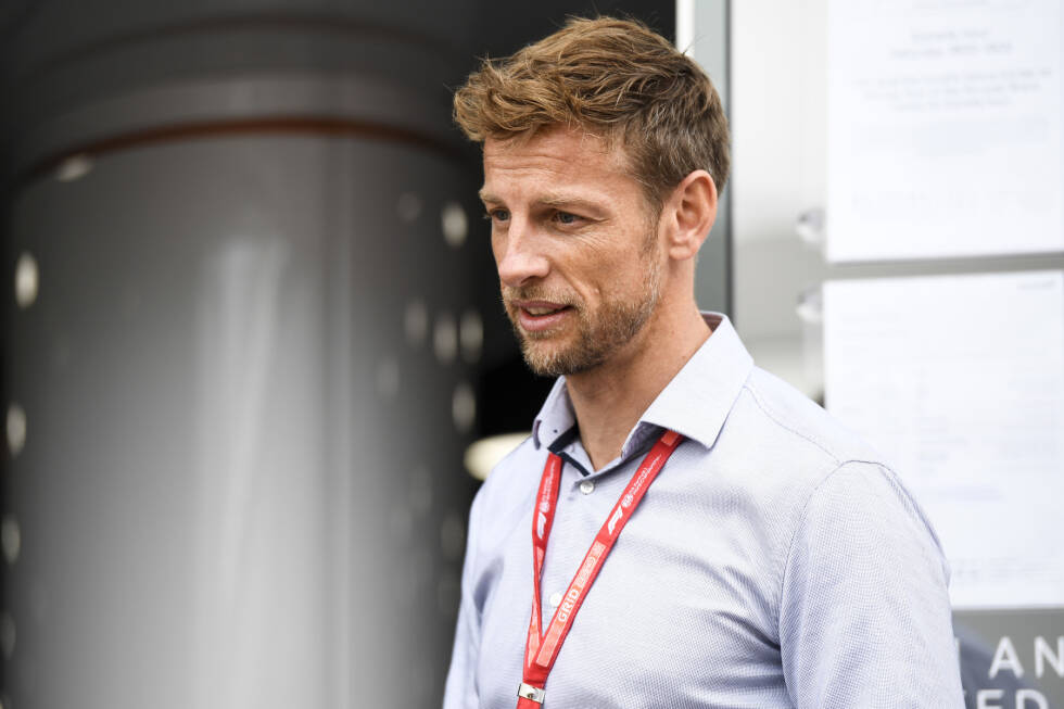 Foto zur News: Jenson Button (40/Großbritannien): Der Formel-1-Weltmeister von 2009 ist heute TV-Experte bei &#039;Sky&#039; und verfolgt die Grands Prix als Berichterstatter.