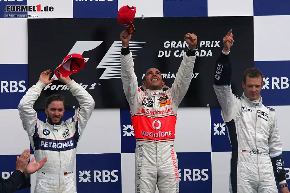 Alexander Wurz: "Beim ersten von diesen rekordbrechenden 92 Formel-1-Siegen war ich mit dem Meister aller Klassen auf dem Podium. Einfach erstaunlich und inspirierend, Lewis Hamilton. Du bist jetzt die Messlatte, auf und abseits der Rennstrecke. Immer wieder bist du da. Wirklich sehr beeindruckend, und da kommt noch mehr." Foto zur News: Alexander Wurz: "Beim ersten von diesen rekordbrechenden 92 Formel-1-Siegen war ich mit dem Meister aller Klassen auf dem Podium. Einfach erstaunlich und inspirierend, Lewis Hamilton. Du bist jetzt die Messlatte, auf und abseits der Rennstrecke. Immer wieder bist du da. Wirklich sehr beeindruckend, und da kommt noch mehr."