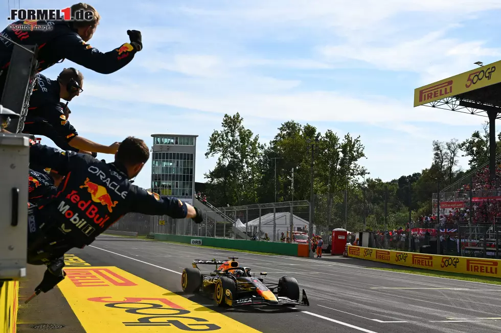 1. Red Bull - Letzter Sieg: Großer Preis von Italien 2025 mit Max Verstappen Foto zur News: 1. Red Bull - Letzter Sieg: Großer Preis von Italien 2025 mit Max Verstappen