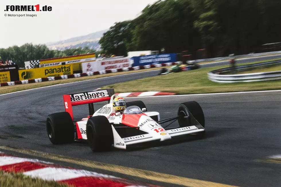 Im Qualifying in Ungarn kommt Nigel Mansell bis auf ein Zehntel an Senna heran, aber im Rennen ist alles wie gehabt: Senna dominiert von Anfang an, Prost fährt von P7 kommend noch auf Platz zwei. Doppelsieg. Foto zur News: Im Qualifying in Ungarn kommt Nigel Mansell bis auf ein Zehntel an Senna heran, aber im Rennen ist alles wie gehabt: Senna dominiert von Anfang an, Prost fährt von P7 kommend noch auf Platz zwei. Doppelsieg.