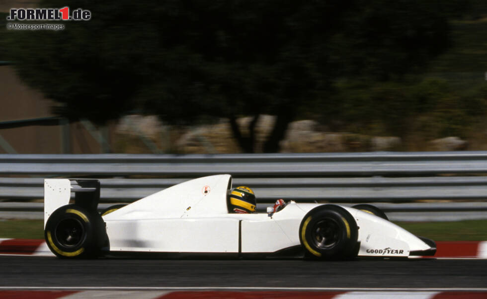 Foto zur News: ... Senna sofort begeistert. Der dreimalige Weltmeister outet sich schon nach wenigen Metern als Fan des italienischen Antriebs und versucht McLaren-Boss Ron Dennis zu einer Vertragsunterzeichnung zu drängen.