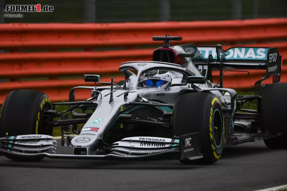 Foto zur News: Die ersten Meter des neuen Mercedes W11 EQ Performance in Silverstone: Hier sind die Bilder vom Shakedown des Silberpfeils!