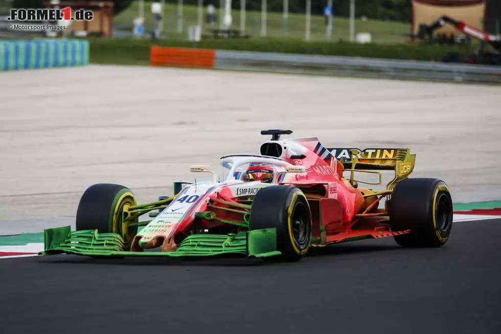 Foto zur News: 2018: Am Steuer eines Williams FW41 testet Robert Kubica einen Frontflügel für die Saison 2019, sorgt aber vor allem mit ...