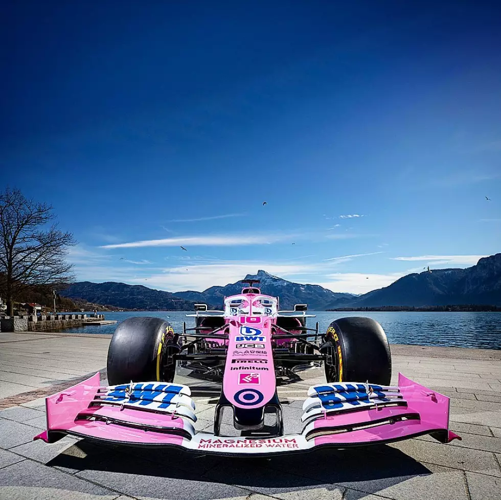 Foto zur News: Hier steht der Racing-Point-Rennwagen von Sergio Perez und Lance Stroll im neuen Design für die Formel-1-Saison 2020! Weitere Bilder in unserer Fotostrecke!