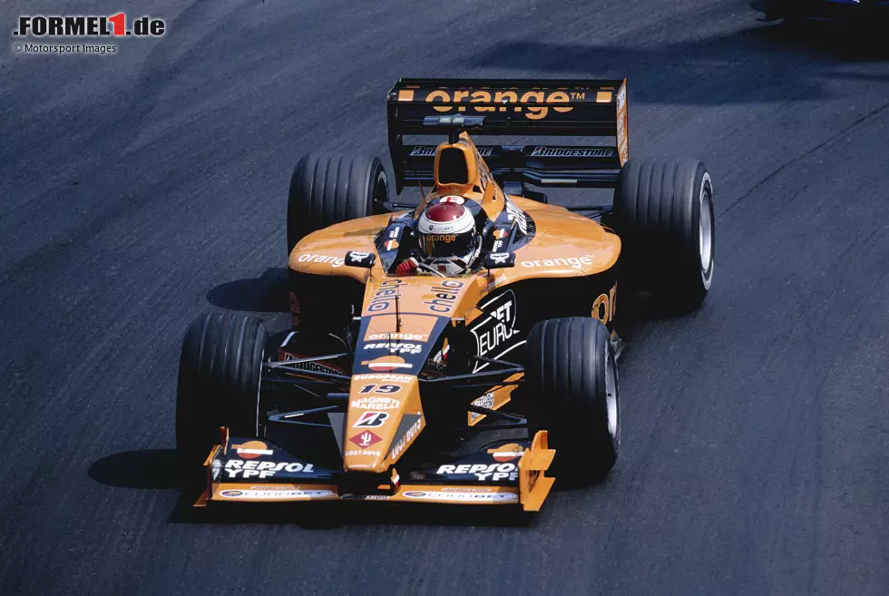 #19: Jos Verstappen (Arrows): In seinem ersten Jahr im Team holt der Niederländer gleich mehr Punkte als der Teamkollege. Sehr viel mehr ist nicht drin für Verstappen bei seinem zweiten Arrows-Engagement nach 1996. Foto zur News: #19: Jos Verstappen (Arrows): In seinem ersten Jahr im Team holt der Niederländer gleich mehr Punkte als der Teamkollege. Sehr viel mehr ist nicht drin für Verstappen bei seinem zweiten Arrows-Engagement nach 1996.