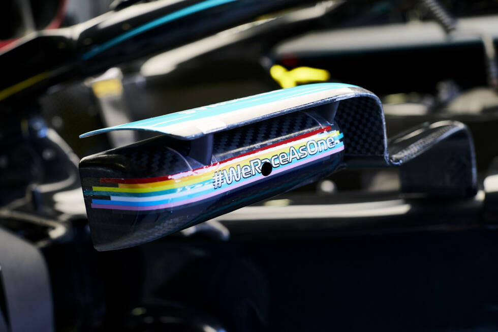 Foto zur News: Mercedes W11: Rückspiegel