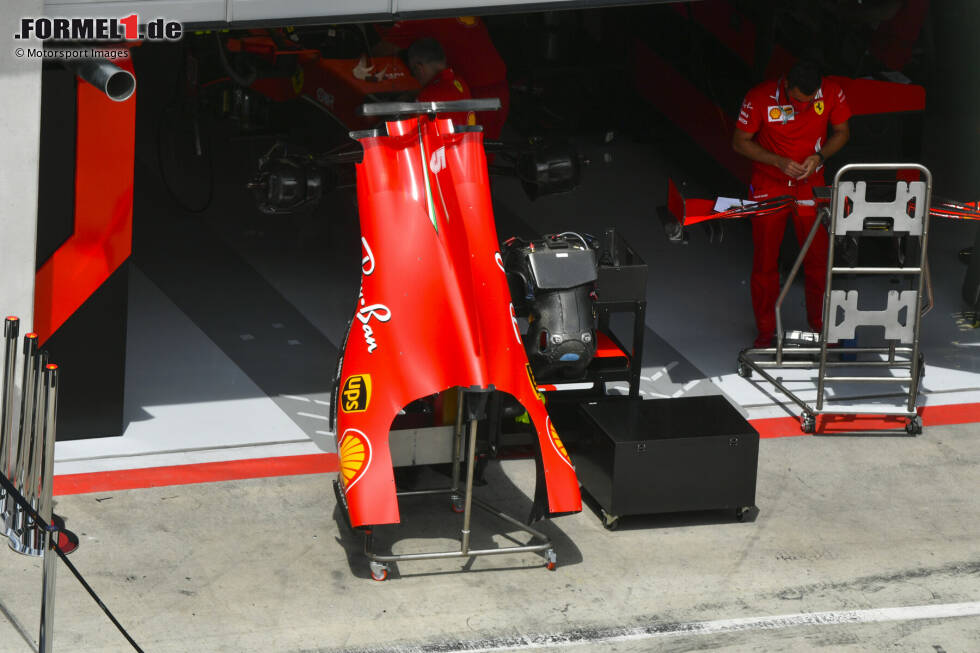Foto zur News: Ferrari SF1000: Motorhaube