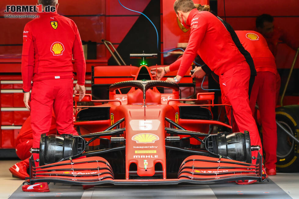 Foto zur News: Ferrari SF1000: Vorderansicht