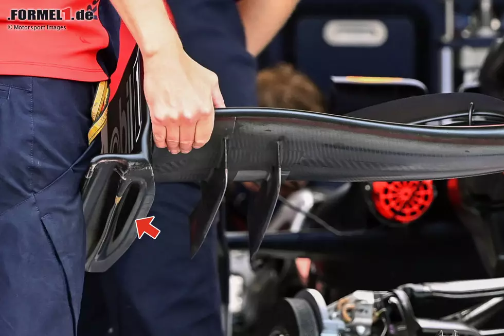 Foto zur News: Red Bull RB16: Frontflügel