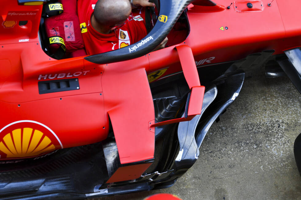 Foto zur News: Ferrari SF1000: Windabweiser