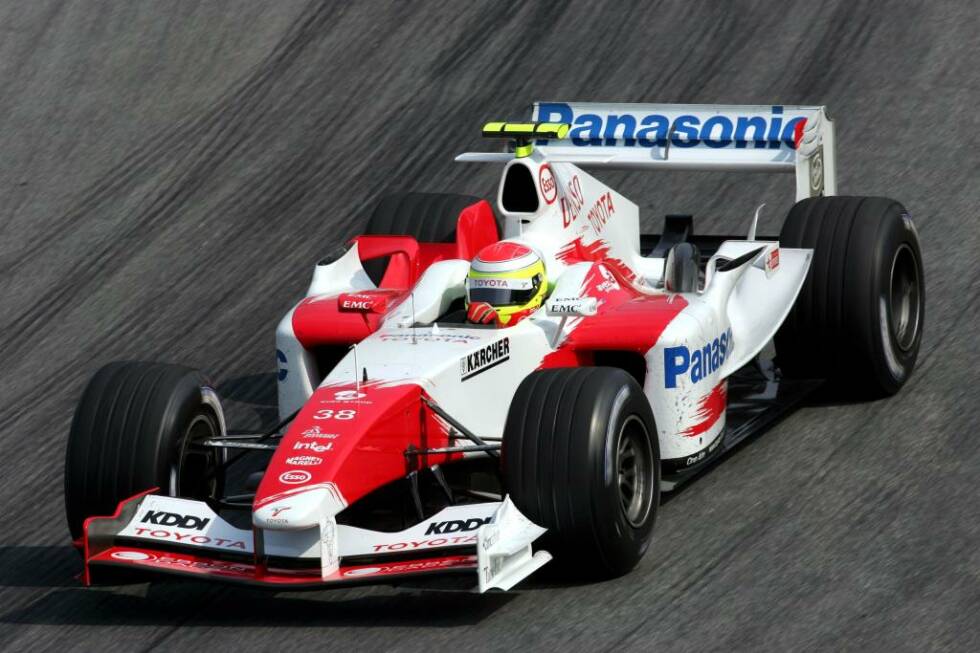 Foto zur News: #6 Ryan Briscoe (Toyota 2004): Als Meister der Formel-3-Euroserie steht Ryan Briscoe eigentlich eine gute Formel-1-Karriere bevor, doch zu mehr als fünf Freitagseinsätzen für Toyota kommt es nicht. Der Australier ersetzt dabei im letzten Saisondrittel den vorherigen dritten Fahrer Ricardo Zonta, der zum Stammfahrer gemacht wird.