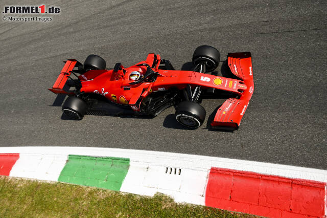 Foto zur News: 2020: Der Ferrari SF1000 (der Name ist eine Hommage an das Rennjubiläum) ist bei allen weiteren Rennen fast komplett in leuchtendes Rot gehalten.
