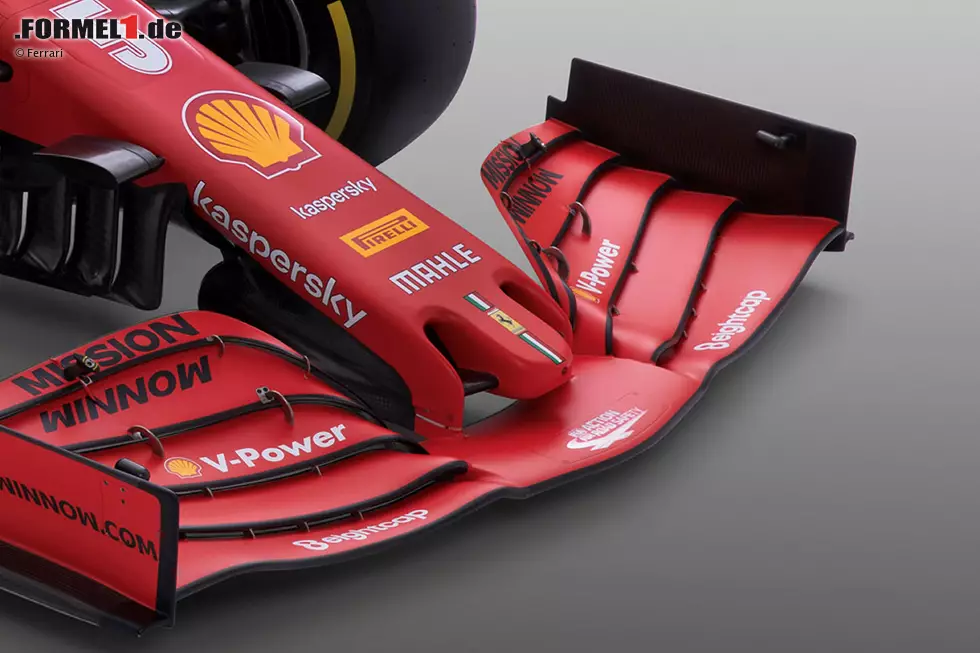 Die Nase: An der Frontpartie des SF1000 ist ein sogenanntes Cape zu sehen, wie es das Team bereits beim Singapur-Grand-Prix 2019 eingeführt hat. Die Form der Nasenspitze wurde geringfügig verändert, um die Cape-Effizienz zu verbessern. Foto zur News: Die Nase: An der Frontpartie des SF1000 ist ein sogenanntes Cape zu sehen, wie es das Team bereits beim Singapur-Grand-Prix 2019 eingeführt hat. Die Form der Nasenspitze wurde geringfügig verändert, um die Cape-Effizienz zu verbessern.
