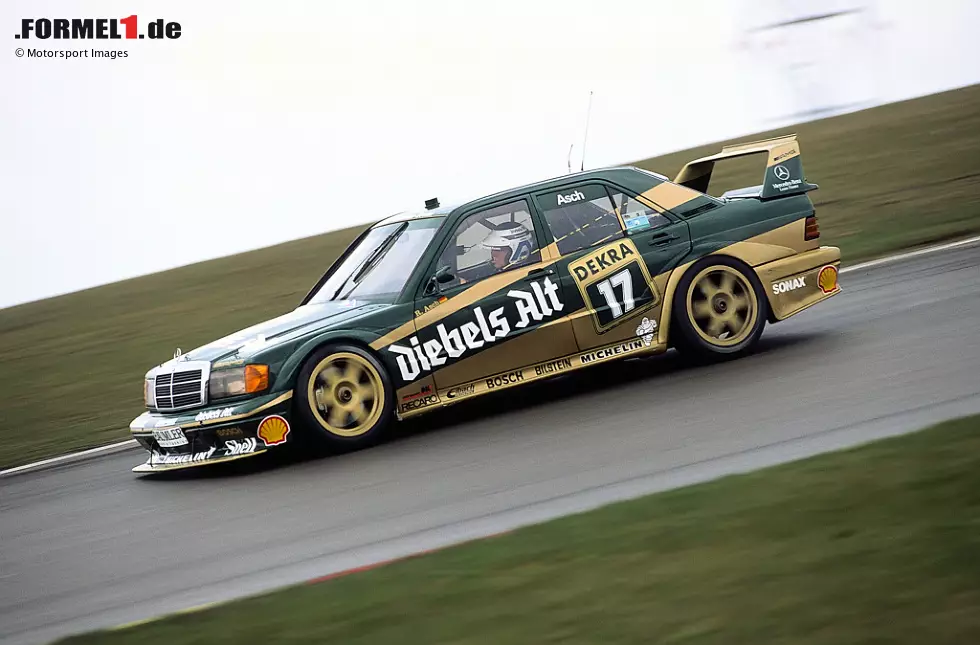 AMG-Mercedes 190 E (1992): Roland Asch fuhr in der DTM-Saison 1992 im Zakspeed-Team diesen schicken grün-goldenen Benz. Auf dem Norisring startete Asch von der Pole-Position. Gewinnen konnte er auf dem Nürburgring und in Hockenheim. Die Meisterschaft, die von Markenkollege Klaus Ludwig gewonnen wurde, beendete Asch als Sechster. Foto zur News: AMG-Mercedes 190 E (1992): Roland Asch fuhr in der DTM-Saison 1992 im Zakspeed-Team diesen schicken grün-goldenen Benz. Auf dem Norisring startete Asch von der Pole-Position. Gewinnen konnte er auf dem Nürburgring und in Hockenheim. Die Meisterschaft, die von Markenkollege Klaus Ludwig gewonnen wurde, beendete Asch als Sechster.