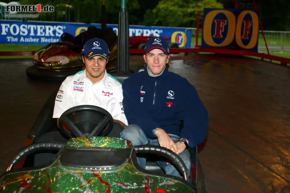 Felipe Massa (Sauber, 2002): "Nicht das gleiche Naturtalent wie Kimi. Manchmal sehr schnell. Seine Lernkurve war weniger steil. Kimi war sofort voll da, vom ersten Rennen an. Felipe hat länger gebraucht. Aber von all meinen Teamkollegen in der Formel 1 war er der, den ich am meisten mochte. Netter Kerl mit großem Herzen!" Foto zur News: Felipe Massa (Sauber, 2002): "Nicht das gleiche Naturtalent wie Kimi. Manchmal sehr schnell. Seine Lernkurve war weniger steil. Kimi war sofort voll da, vom ersten Rennen an. Felipe hat länger gebraucht. Aber von all meinen Teamkollegen in der Formel 1 war er der, den ich am meisten mochte. Netter Kerl mit großem Herzen!"