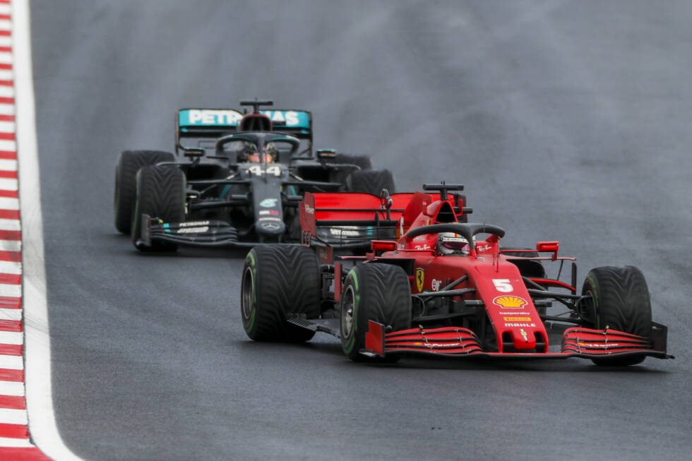 Foto zur News: Sebastian Vettel (1): Vor allem zu Beginn des Rennens hatte man das Gefühl, dass das endlich wieder der &quot;alte&quot; Vettel war. Überragender Start, dazu Hamilton lange hinter sich gehalten. Mitte des Rennens eine kleine Schwächephase, am Ende aber völlig verdient auf dem Podium und im Gegensatz zum Teamkollegen keinen Fehler gemacht.