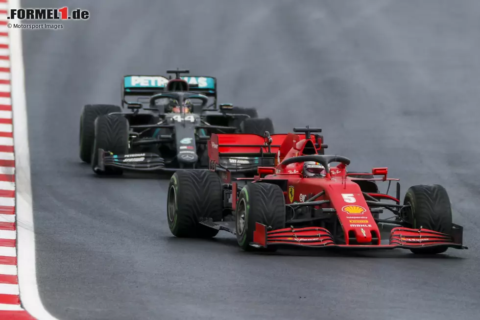 Sebastian Vettel (1): Vor allem zu Beginn des Rennens hatte man das Gefühl, dass das endlich wieder der "alte" Vettel war. Überragender Start, dazu Hamilton lange hinter sich gehalten. Mitte des Rennens eine kleine Schwächephase, am Ende aber völlig verdient auf dem Podium und im Gegensatz zum Teamkollegen keinen Fehler gemacht. Foto zur News: Sebastian Vettel (1): Vor allem zu Beginn des Rennens hatte man das Gefühl, dass das endlich wieder der "alte" Vettel war. Überragender Start, dazu Hamilton lange hinter sich gehalten. Mitte des Rennens eine kleine Schwächephase, am Ende aber völlig verdient auf dem Podium und im Gegensatz zum Teamkollegen keinen Fehler gemacht.