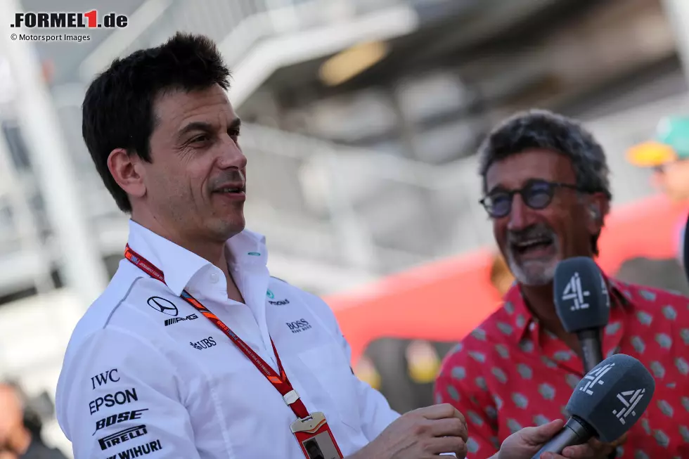 ... Mercedes-Sportchef Toto Wolff ernste Töne anschlägt und Jordan für "Fake News" kritisiert. Mercedes bleibt in der Formel 1 - und gewinnt weitere Titel. Foto zur News: ... Mercedes-Sportchef Toto Wolff ernste Töne anschlägt und Jordan für "Fake News" kritisiert. Mercedes bleibt in der Formel 1 - und gewinnt weitere Titel.