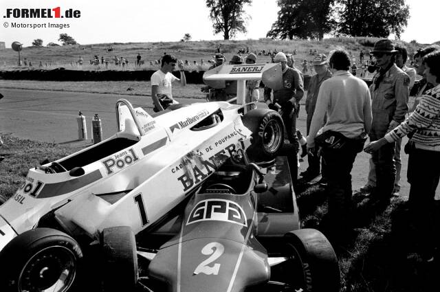 Foto zur News: Senna vs. Brundle: "Als die britische Formel 3 1983 im Oulton Park gastierte, fotografierte ich mein erstes Rennen. In der zweiten Runde kollidierte Ayrton Senna mit Martin Brundle. Senna landete auf seinem Auto und verfehlte den Kopf nur knapp. Sie stiegen beide unverletzt aus und begutachteten die Autos. Das Bild ging um die Welt."