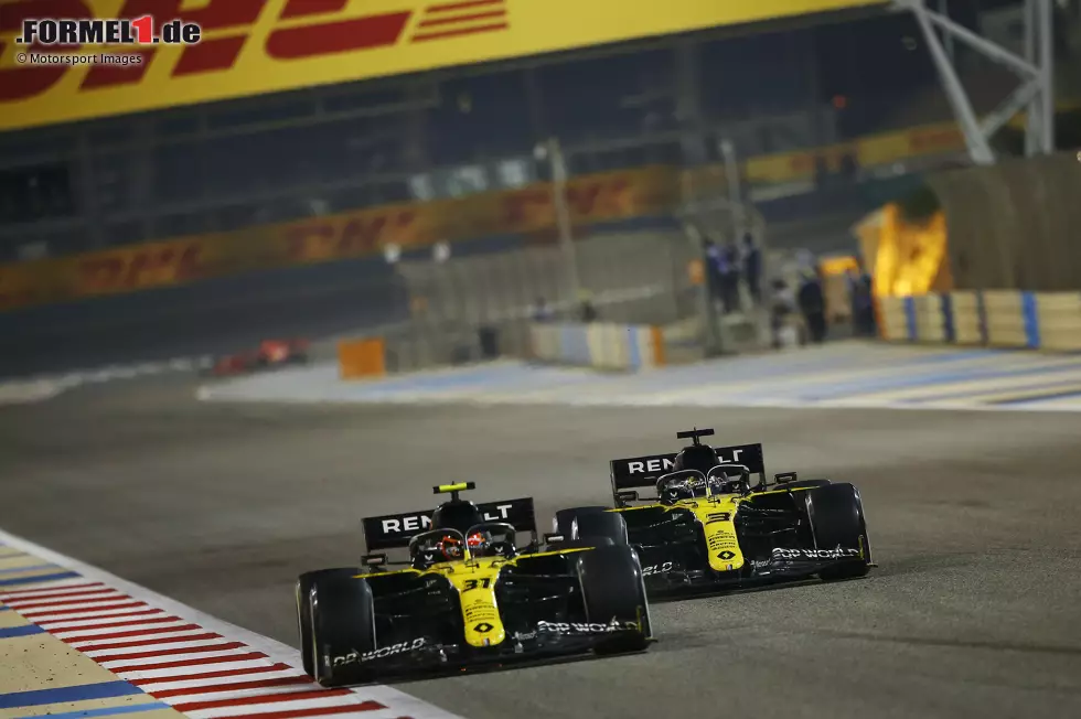 Daniel Ricciardo (3): Besser als der Teamkollege, aber da hören die positiven Aspekte des Wochenendes eigentlich auch schon auf. P7 im Renault hinter Gasly und beiden McLaren klingt nicht unbedingt nach einem überdurchschnittlich guten Rennen. Hat Ocon im Qualifying auch schon deutlicher distanziert. Für eine 2 war uns das zu wenig. Foto zur News: Daniel Ricciardo (3): Besser als der Teamkollege, aber da hören die positiven Aspekte des Wochenendes eigentlich auch schon auf. P7 im Renault hinter Gasly und beiden McLaren klingt nicht unbedingt nach einem überdurchschnittlich guten Rennen. Hat Ocon im Qualifying auch schon deutlicher distanziert. Für eine 2 war uns das zu wenig.