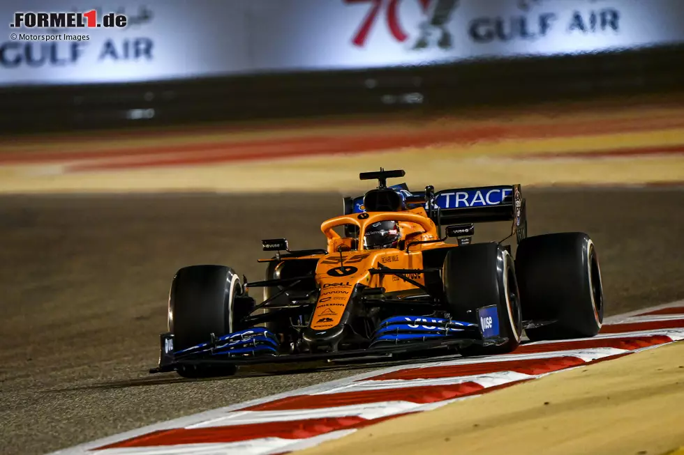 Carlos Sainz (1): Pech im Qualifying, wo er wegen eines Defekts nur 15. wurde. Umso stärker hat er sich am Sonntag zurückgemeldet. Eine fehlerfreie Leistung, tolle Überholmanöver und eine starke Aufholjagd. Das finden wir sogar noch etwas beeindruckender als beim Teamkollegen und würdigen das mit der Bestnote. Foto zur News: Carlos Sainz (1): Pech im Qualifying, wo er wegen eines Defekts nur 15. wurde. Umso stärker hat er sich am Sonntag zurückgemeldet. Eine fehlerfreie Leistung, tolle Überholmanöver und eine starke Aufholjagd. Das finden wir sogar noch etwas beeindruckender als beim Teamkollegen und würdigen das mit der Bestnote.