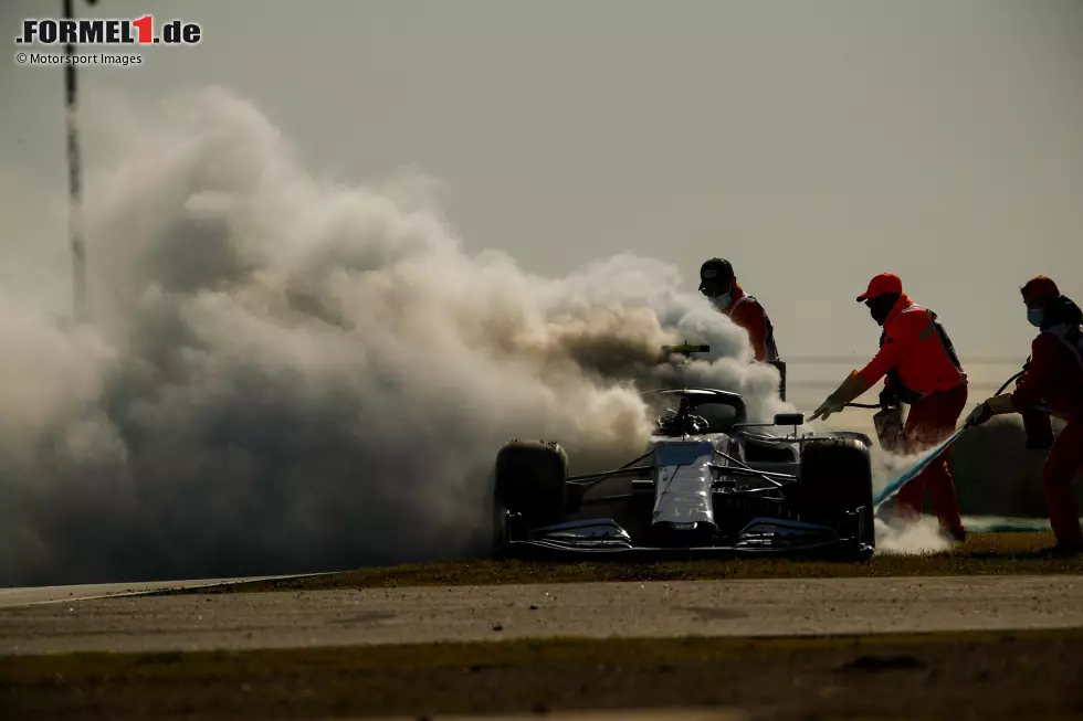 Pierre Gasly (1): Am Freitag fackelt noch sein Auto ab, am Sonntag brilliert er dann mal wieder mit P5, während der Teamkollege Letzter wird. In der WM liegt er jetzt nur noch einen Punkt hinter Albon im Red Bull. Sehr schade für ihn, dass er bei den Bullen wohl trotzdem keine Chance mehr bekommen wird. Foto zur News: Pierre Gasly (1): Am Freitag fackelt noch sein Auto ab, am Sonntag brilliert er dann mal wieder mit P5, während der Teamkollege Letzter wird. In der WM liegt er jetzt nur noch einen Punkt hinter Albon im Red Bull. Sehr schade für ihn, dass er bei den Bullen wohl trotzdem keine Chance mehr bekommen wird.