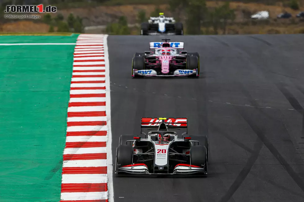 Kevin Magnussen (3): Steht nach dem Aus bei Haas - wie auch der Teamkollege - vor dem Ende seiner Formel-1-Karriere. Ob er davor noch einmal punkten wird? Unter normalen Umständen eher unwahrscheinlich. In Portugal mal wieder auf eine alternative Strategie gesetzt, die aber nicht aufgegangen ist. Durchschnittliche Leistung. Foto zur News: Kevin Magnussen (3): Steht nach dem Aus bei Haas - wie auch der Teamkollege - vor dem Ende seiner Formel-1-Karriere. Ob er davor noch einmal punkten wird? Unter normalen Umständen eher unwahrscheinlich. In Portugal mal wieder auf eine alternative Strategie gesetzt, die aber nicht aufgegangen ist. Durchschnittliche Leistung.