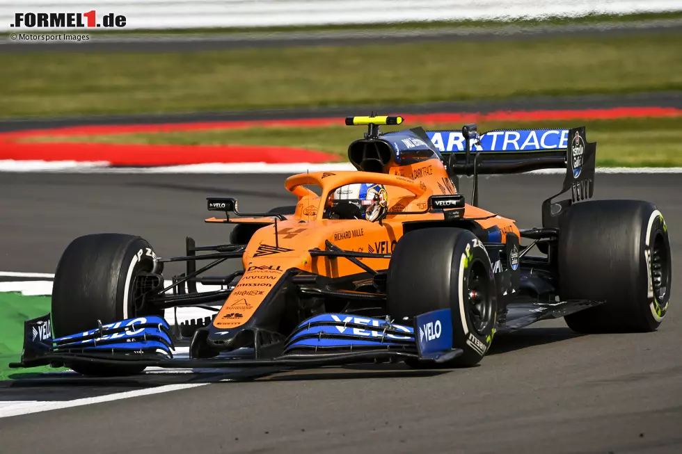 Lando Norris (2): P9 im Rennen unspektakulär, doch mehr war im McLaren an diesem Wochenende wohl nicht drin. Das Team hatte deutlich größere Probleme als vor einer Woche, und Norris war selbst überrascht, dass er überhaupt punktete. Sainz im Qualifying und im Rennen im Griff gehabt, das ist uns die 2 wert. Foto zur News: Lando Norris (2): P9 im Rennen unspektakulär, doch mehr war im McLaren an diesem Wochenende wohl nicht drin. Das Team hatte deutlich größere Probleme als vor einer Woche, und Norris war selbst überrascht, dass er überhaupt punktete. Sainz im Qualifying und im Rennen im Griff gehabt, das ist uns die 2 wert.