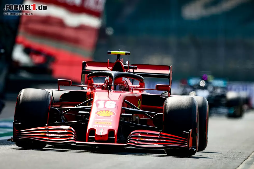 Charles Leclerc (2): Hier hätten einige sogar die 1 gezogen, doch die Mehrheit war am Ende für eine 2. Den Abzug gibt es fürs Qualifying, wo er nicht über P8 hinauskam und sogar hinter Gasly landete. Im Rennen die Einstoppstrategie aber perfekt umgesetzt und mit P4 erneut mehr herausgeholt, als der Ferrari eigentlich zulässt. Foto zur News: Charles Leclerc (2): Hier hätten einige sogar die 1 gezogen, doch die Mehrheit war am Ende für eine 2. Den Abzug gibt es fürs Qualifying, wo er nicht über P8 hinauskam und sogar hinter Gasly landete. Im Rennen die Einstoppstrategie aber perfekt umgesetzt und mit P4 erneut mehr herausgeholt, als der Ferrari eigentlich zulässt.
