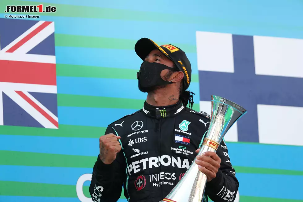 Lewis Hamilton (1): Gleiches gilt natürlich auch für den Weltmeister. Pole-Position geholt, im Rennen den Start gewonnen und das Geschehen auf der Strecke anschließend absolut beherrscht. Verstappen hatte nie wirklich eine Chance, ihm gefährlich zu werden. In der Form wird Hamilton in diesem Jahr von Sieg zu Sieg fahren. Foto zur News: Lewis Hamilton (1): Gleiches gilt natürlich auch für den Weltmeister. Pole-Position geholt, im Rennen den Start gewonnen und das Geschehen auf der Strecke anschließend absolut beherrscht. Verstappen hatte nie wirklich eine Chance, ihm gefährlich zu werden. In der Form wird Hamilton in diesem Jahr von Sieg zu Sieg fahren.