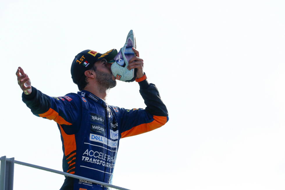 Foto zur News: Die erste Saison wird jedoch zur Enttäuschung. Ricciardo steht deutlich im Schatten von Teamkollege Lando Norris und wird nur Gesamtachter. Einen Höhepunkt hat seine Saison aber doch: den überraschenden Sieg in Monza.