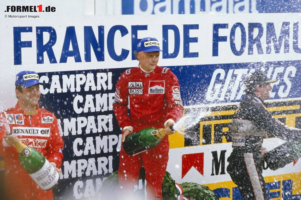 Foto zur News: Der letzte WM-Titel liegt bereits fünf Jahre zurück, doch mit Lauda, dem neuen MP4 und später den TAG-Motoren kommt der Aufschwung. Der Österreicher wird 1984 mit seinem dritten WM-Titel belohnt, und McLaren gewinnt in den folgenden acht Jahren sieben Mal die Fahrer-WM. Als hätte Lauda es geahnt ...