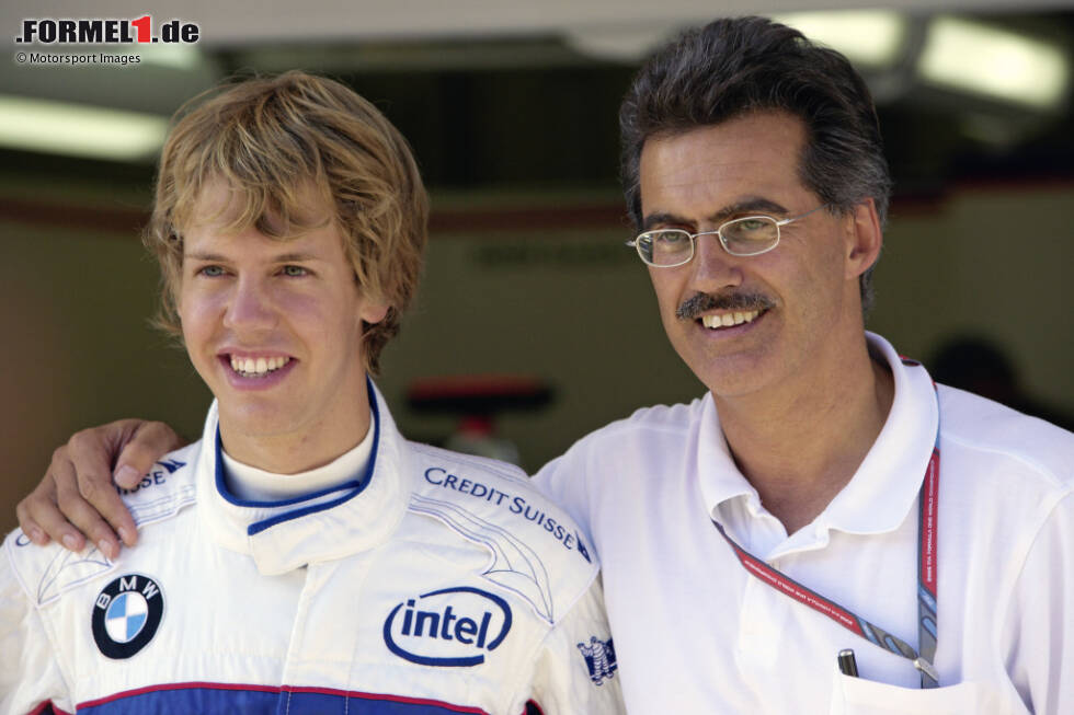 Foto zur News: Sebastian Vettel zu Toro Rosso (2007): Der spätere Weltmeister steht bei BMW als Testpilot unter Vertrag, als er Mitte der Saison 2007 zu Toro Rosso wechselt. Durchaus ein riskanter Schritt, denn BMW belegt in jenem Jahr den zweiten WM-Platz. Vettel könnte also auf seine Chance bei den Münchenern warten - doch er zockt.
