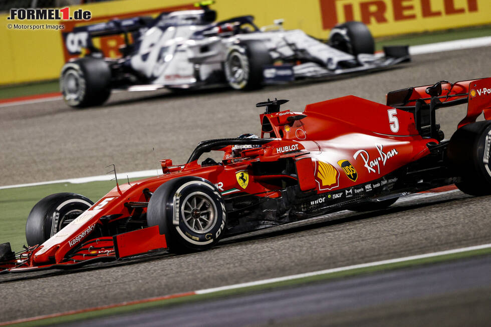 Foto zur News: Sebastian Vettel (4): Wenn Teamkollege Leclerc den Ferrari im Qualifying auf P4 stellt, dann ist das Aus in Q2 natürlich zu wenig. Auch im Rennen ging es nicht vorwärts, am Ende trotz der chaotischen Umständen die Punkte mit P12 recht klar verpasst. Die gute Nachricht: Nur noch ein Rennen im Ferrari, dann ist es überstanden ...